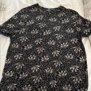 Express Black and Cream Leaf Pattern Tee